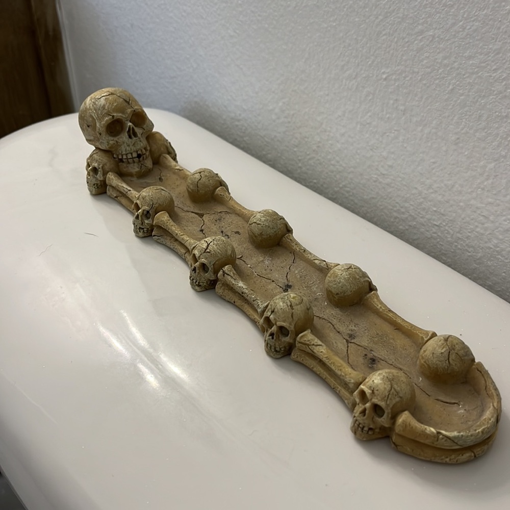 Skull head in-scent holder